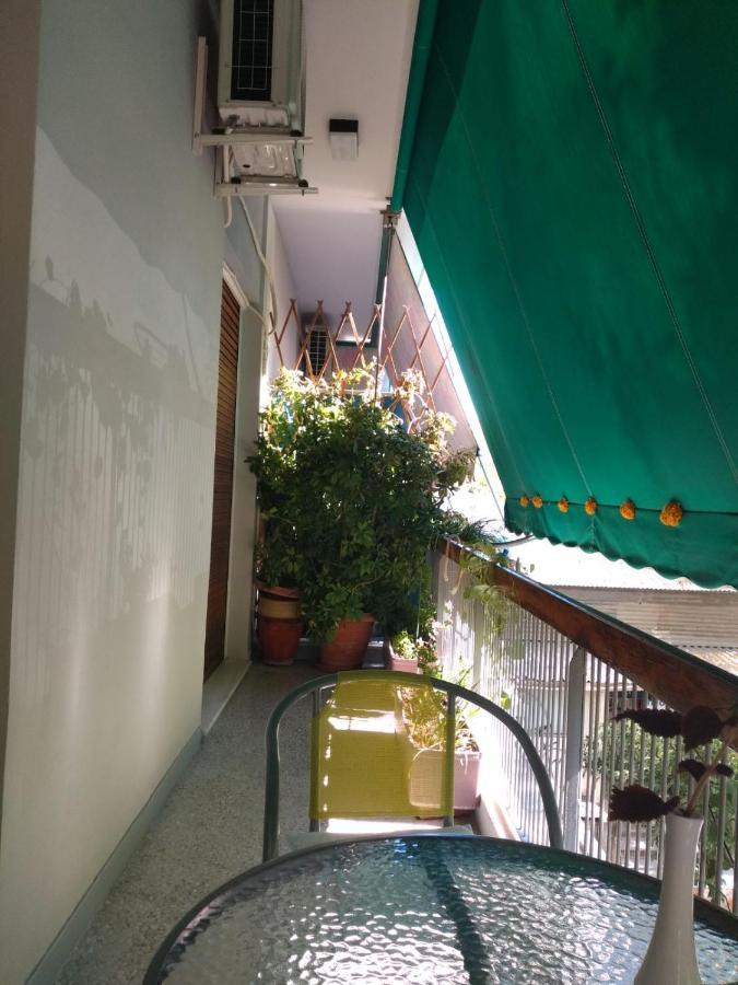 Apartamento Medea Atenas Exterior foto